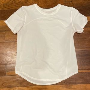 Lululemon size 6 shirt